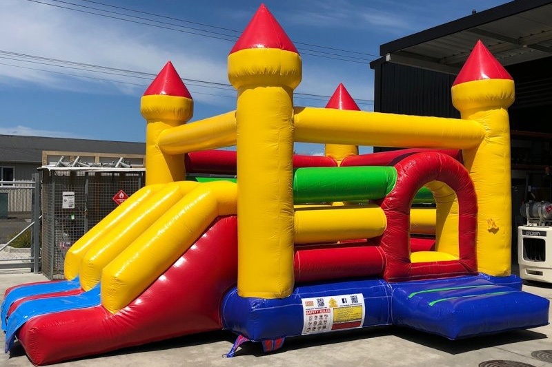 2020 New Inflatable Bouncy Castle Jump and Slide