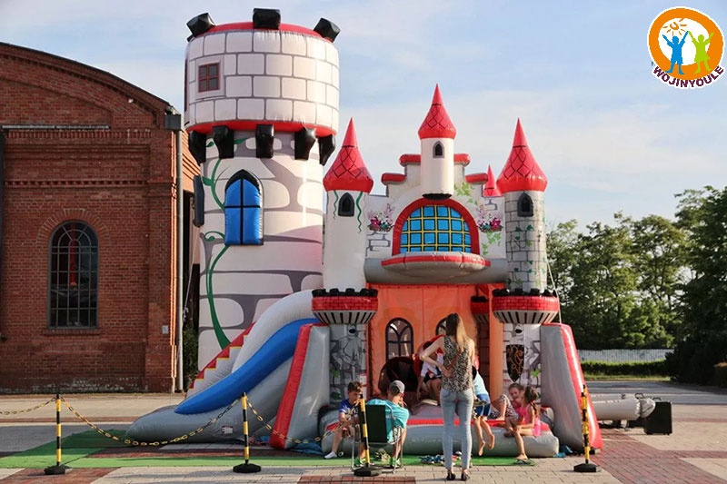 WB587 The Knights Giant Palace Inflatable Combo Bouncer Slide