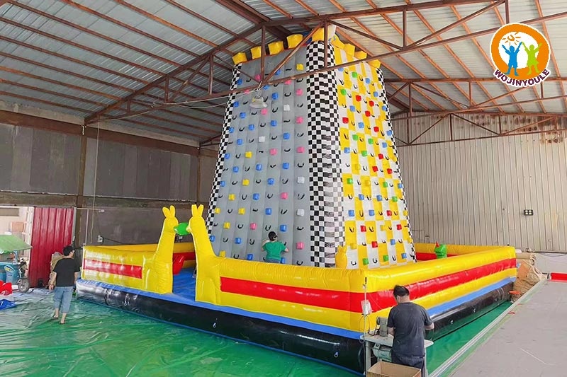 SG304 Commercial Outdoor Inflatable Rock Climbing Wall Games