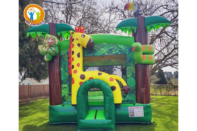 WB637 The 3D Jungle Giraffe Inflatable Bounce House